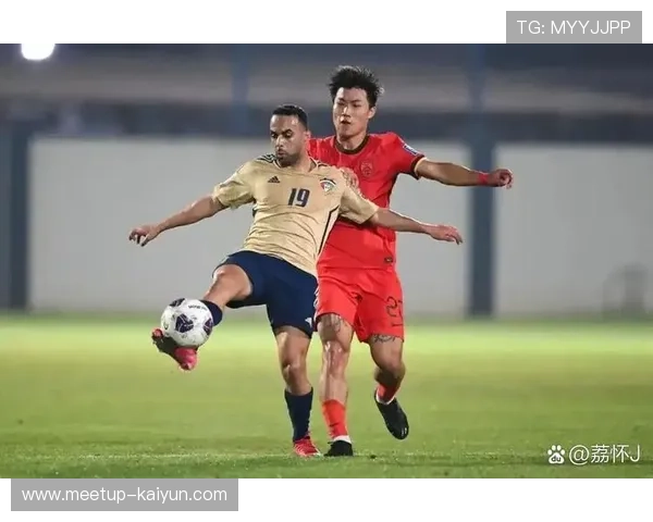 世界杯预选赛激烈角逐 中国队逆袭韩国队出线希望依然存在