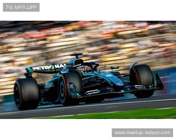 梅赛德斯与红牛激烈角逐F1新赛季冠军榜首态势显现