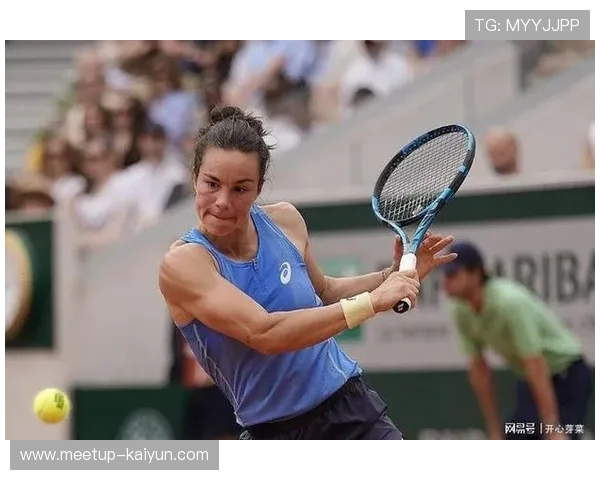 网球赛季精彩纷呈 新星崭露头角 赛场背后的故事与突破